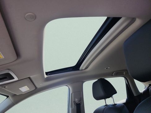 New 2026 Honda HR-V EX-L image 33