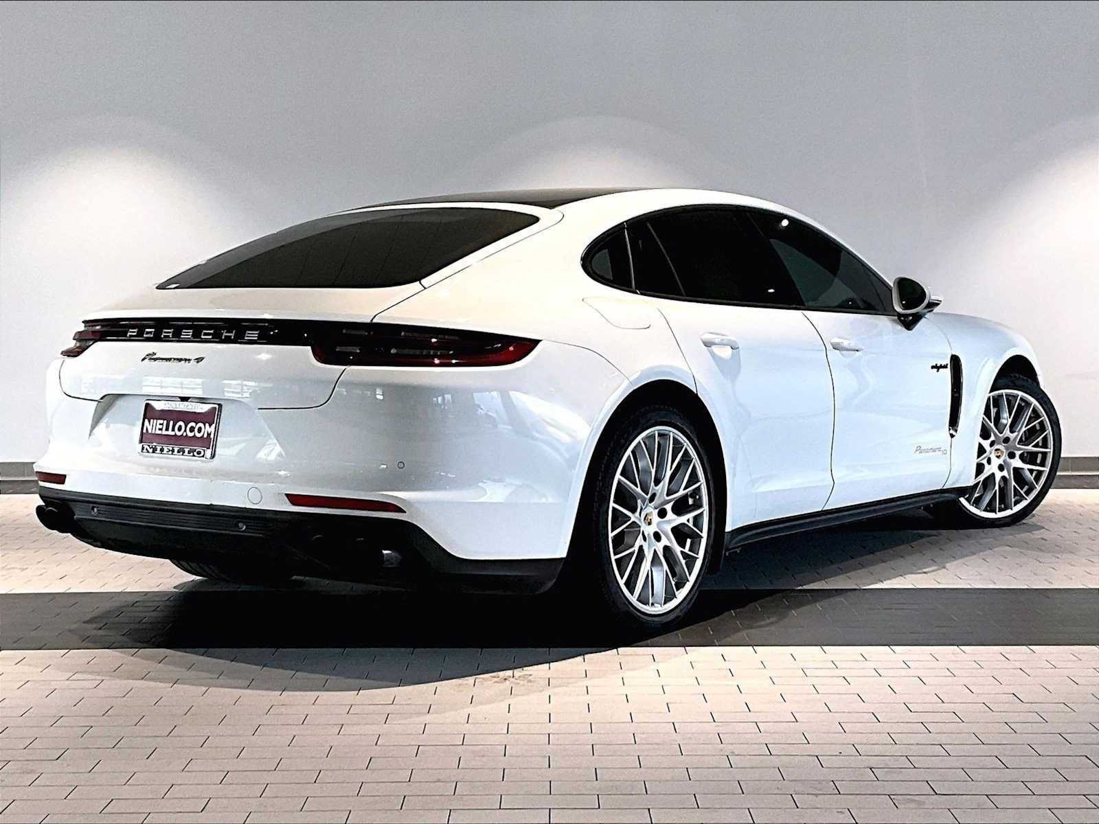 Used 2020 Porsche Panamera 4 AWD/4WD image 5