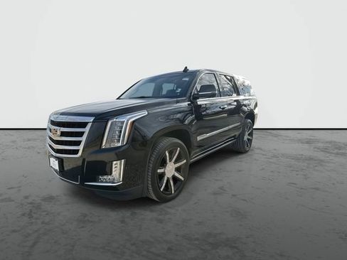 Used 2017 Cadillac Escalade Premium Luxury image 4
