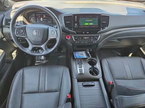 Certified 2023 Honda Passport TrailSport image 10