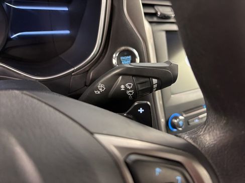 Certified 2017 Ford Fusion SE w/ Fusion SE Technology Package FWD image 21