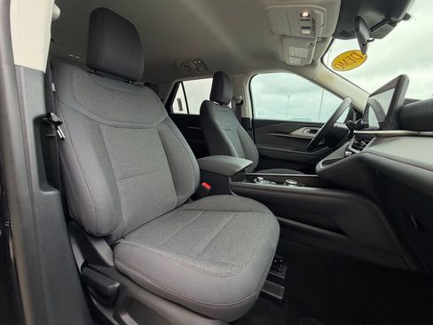 New 2026 Ford Explorer Active image 24