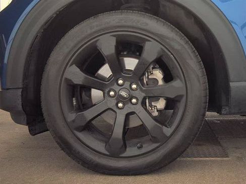 Used 2023 Ford Explorer ST-Line AWD/4WD image 7