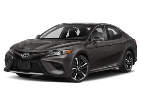 Used 2019 Toyota Camry XSE image 1