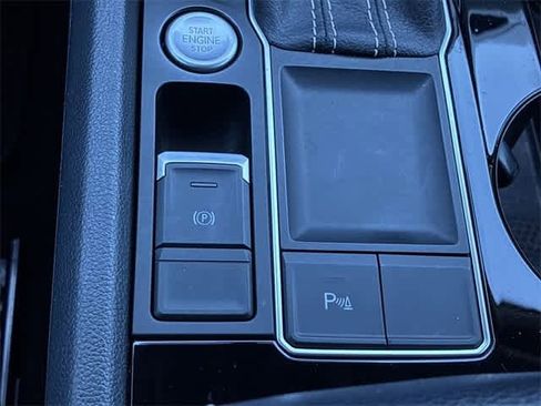 Used 2023 Volkswagen Atlas Cross Sport SE w/ Black Wheel Package image 40