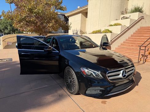 Used 2018 Mercedes-Benz E 300 w/ Premium 1 Package image 27