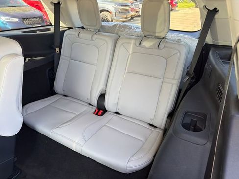 New 2026 Lincoln Aviator Reserve AWD/4WD image 13