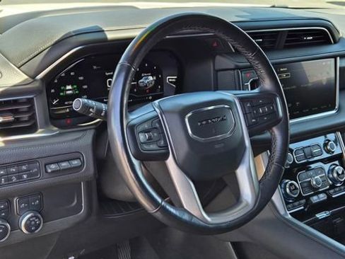 Used 2022 GMC Yukon Denali AWD/4WD image 9
