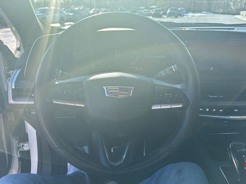 Used 2024 Cadillac XT4 Sport image 27