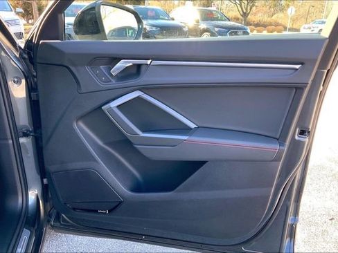 Used 2025 Audi Q3 2.0T Premium Plus w/ Premium Plus Package image 22