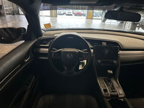 Used 2019 Honda Civic LX image 2