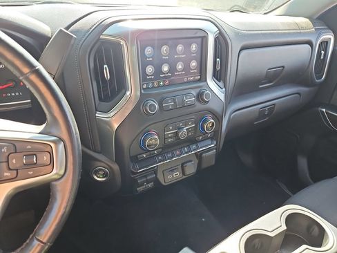 Used 2020 Chevrolet Silverado 1500 LT w/ Texas Edition AWD/4WD image 19