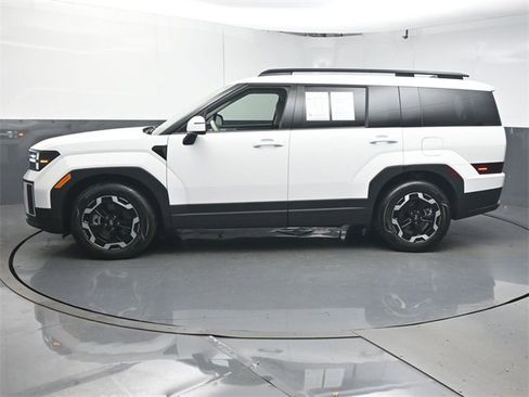 Used 2024 Hyundai Santa Fe SEL image 5