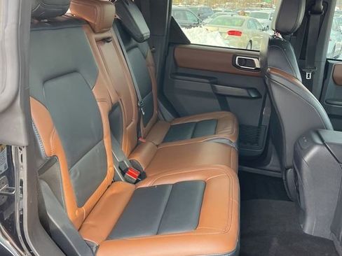 Used 2024 Ford Bronco Outer Banks image 16