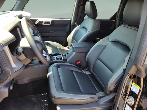 New 2026 Ford Bronco Outer Banks AWD/4WD image 17