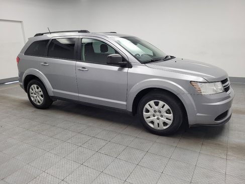 Used 2020 Dodge Journey SE w/ SE Popular Equipment Group FWD image 11