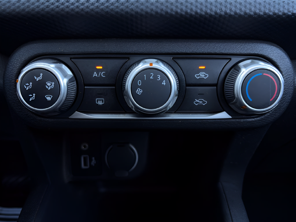 Certified 2024 Nissan Kicks S FWD image 27