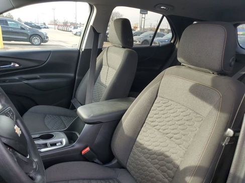 Used 2021 Chevrolet Equinox LT w/ LPO, Blackout Package image 6