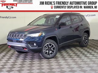 New 2026 Jeep Compass Trailhawk AWD/4WD 360° Tour