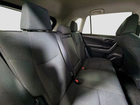 Used 2019 Toyota RAV4 LE image 23