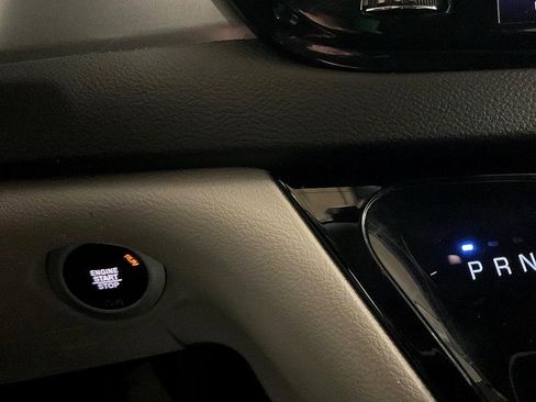 Used 2022 Chrysler Pacifica Touring-L image 22