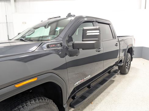 Used 2020 GMC Sierra 2500 AT4 w/ AT4 Premium Package image 7