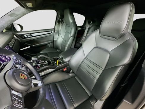 Used 2020 Porsche Cayenne Turbo S AWD/4WD image 26