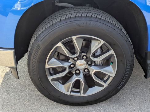 Certified 2025 Chevrolet Silverado 1500 LT image 30