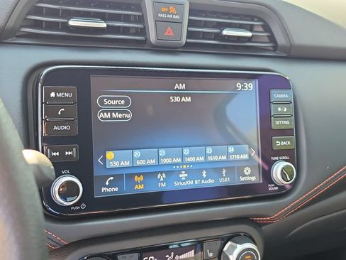 Certified 2025 Nissan Versa SR w/ Trunk Package FWD image 22