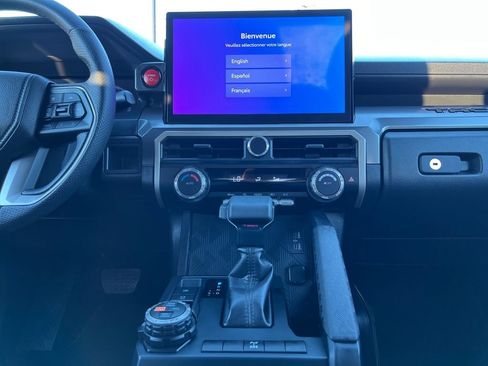 Used 2024 Toyota Tacoma TRD Off-Road image 25