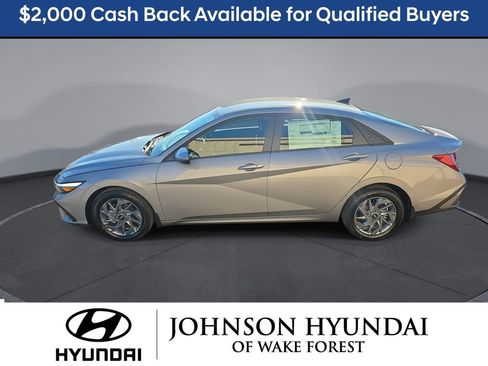 New 2026 Hyundai Elantra Blue image 17