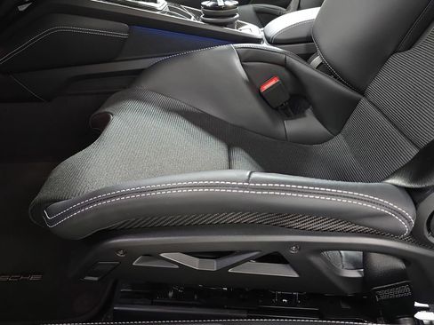 Certified 2025 Porsche 911 GT3 image 23