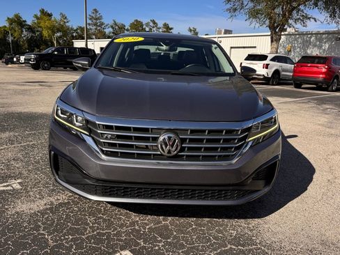 Used 2020 Volkswagen Passat 2.0T R-Line FWD image 2