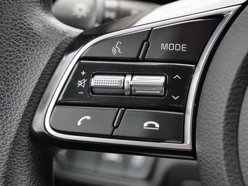 Used 2021 Kia Forte LXS FWD image 40