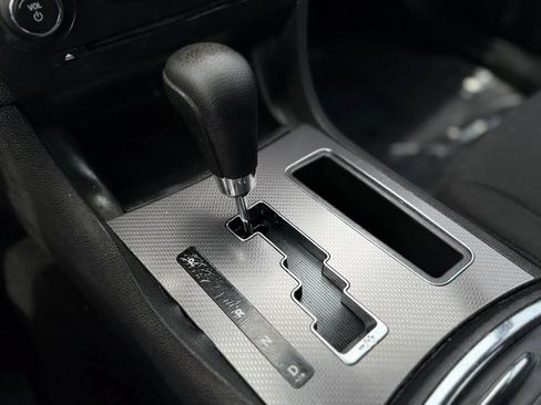 Used 2013 Dodge Charger SE RWD image 15