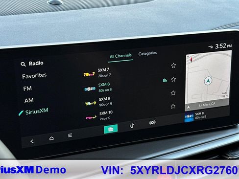 Used 2024 Kia Sorento S w/ Panoramic Sunroof Package image 29