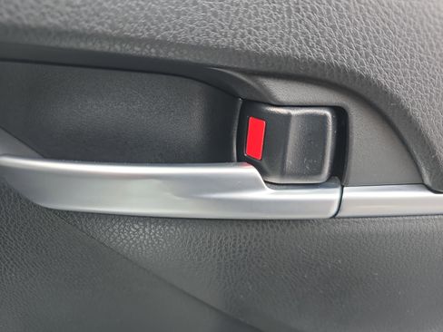 Used 2023 Toyota Camry LE image 12