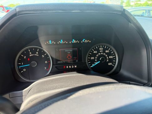 Used 2018 Ford F150 XLT w/ Equipment Group 302A Luxury AWD/4WD image 14