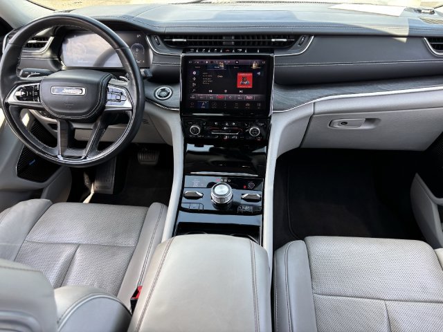 Used 2021 Jeep Grand Cherokee L Overland w/ Advanced Protech Group III AWD/4WD image 15