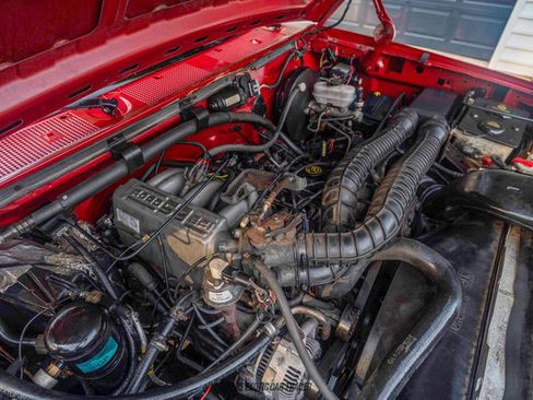 Used 1995 Ford Bronco XLT image 18