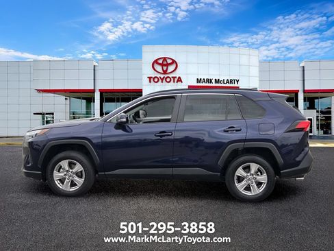 Used 2024 Toyota RAV4 XLE FWD image 2
