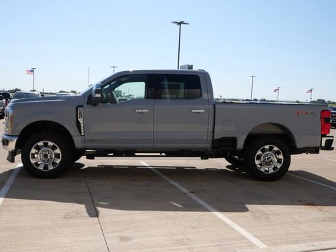 New 2026 Ford F250 Lariat w/ Chrome Package AWD/4WD image 3