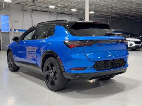 New 2026 Chevrolet Equinox EV RS image 7