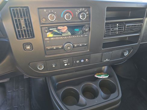 Used 2024 Chevrolet Express 2500 w/ Driver Convenience Package RWD image 12