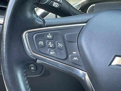 Used 2020 Chevrolet Equinox LT w/ Sport Edition FWD image 13