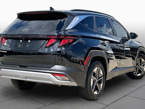 Certified 2025 Hyundai Tucson SEL FWD image 12