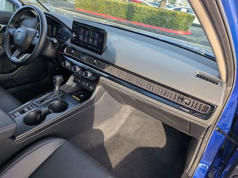 Used 2023 Honda Civic Touring image 22