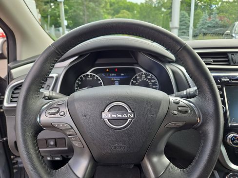 Used 2024 Nissan Murano SV w/ SV Midnight Edition Package AWD/4WD image 18