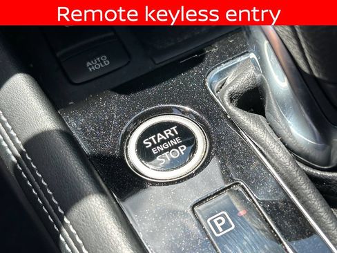Used 2024 Nissan Kicks SR w/ SR Premium Package FWD image 21