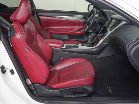 Used 2018 INFINITI Q60 Red Sport 400 w/ Pro Active Package image 9